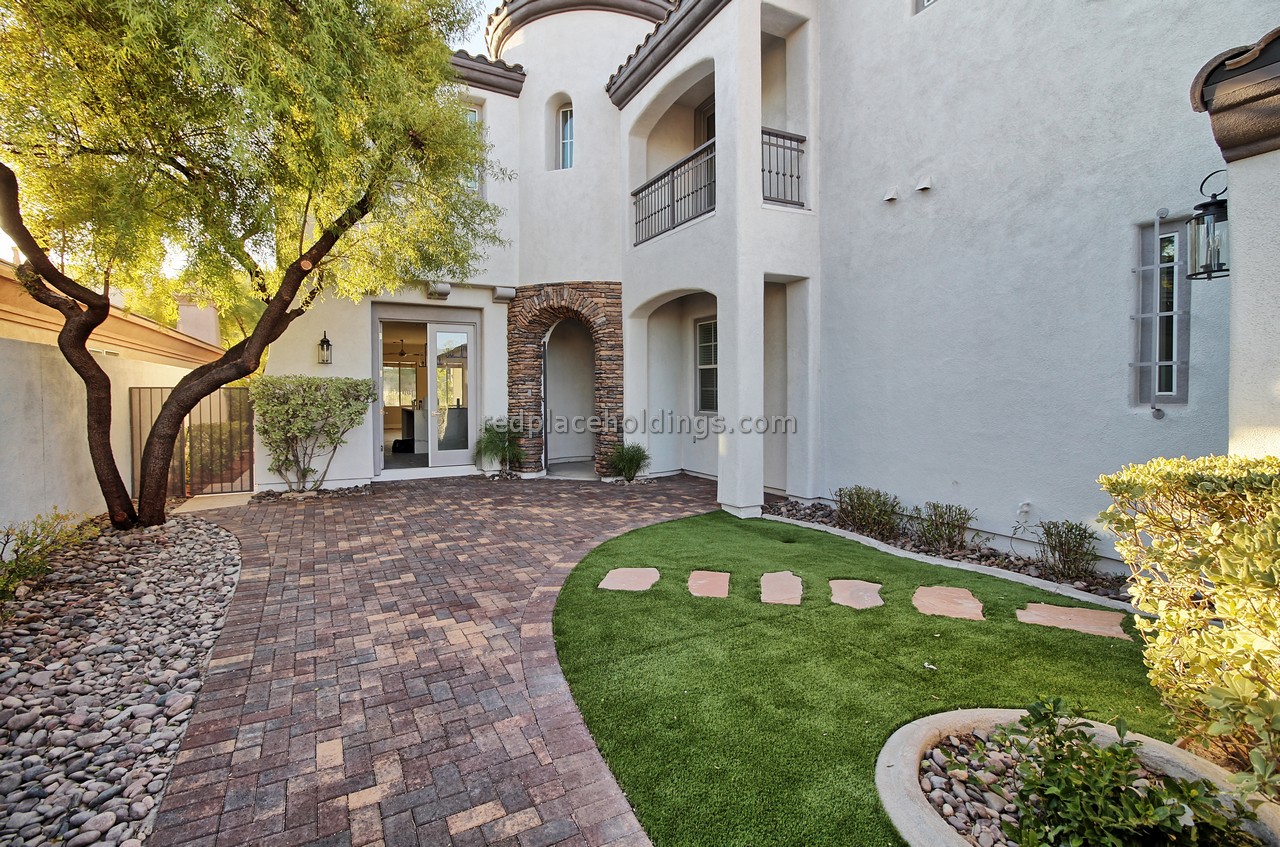 Outer Courtyard